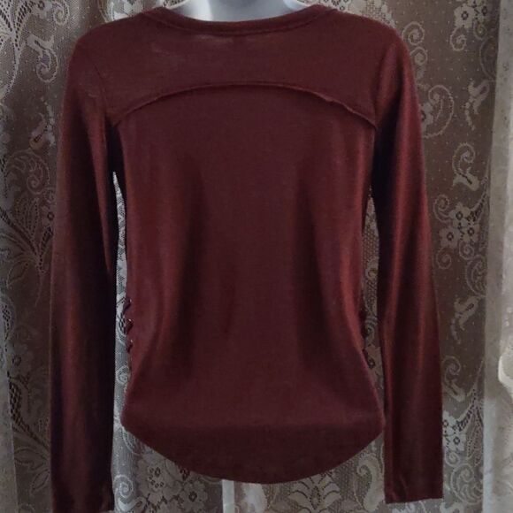 Mudd Women's XXS burnt rust long sleeve pullover shirt lace up sides accent - Picture 4 of 7